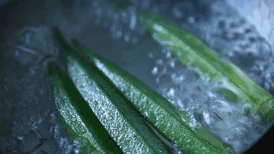 蔬菜焯水3步轻松搞定：营养不流失，口感更入味！