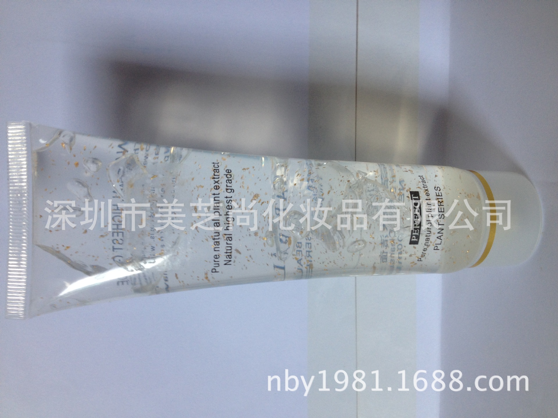 美容仪导电凝胶残留:如何彻底清洁及预防其对仪器和皮肤的潜在影响?