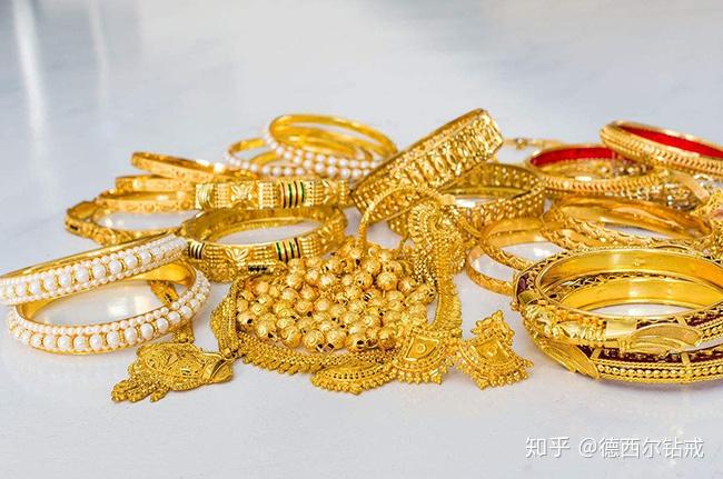 黄金饰品选购指南:7月24日生肖鸡的好运投资机会